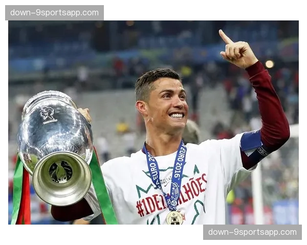 皇马防守反击体系效率极高，两次射正转化为两个进球展现终结能力